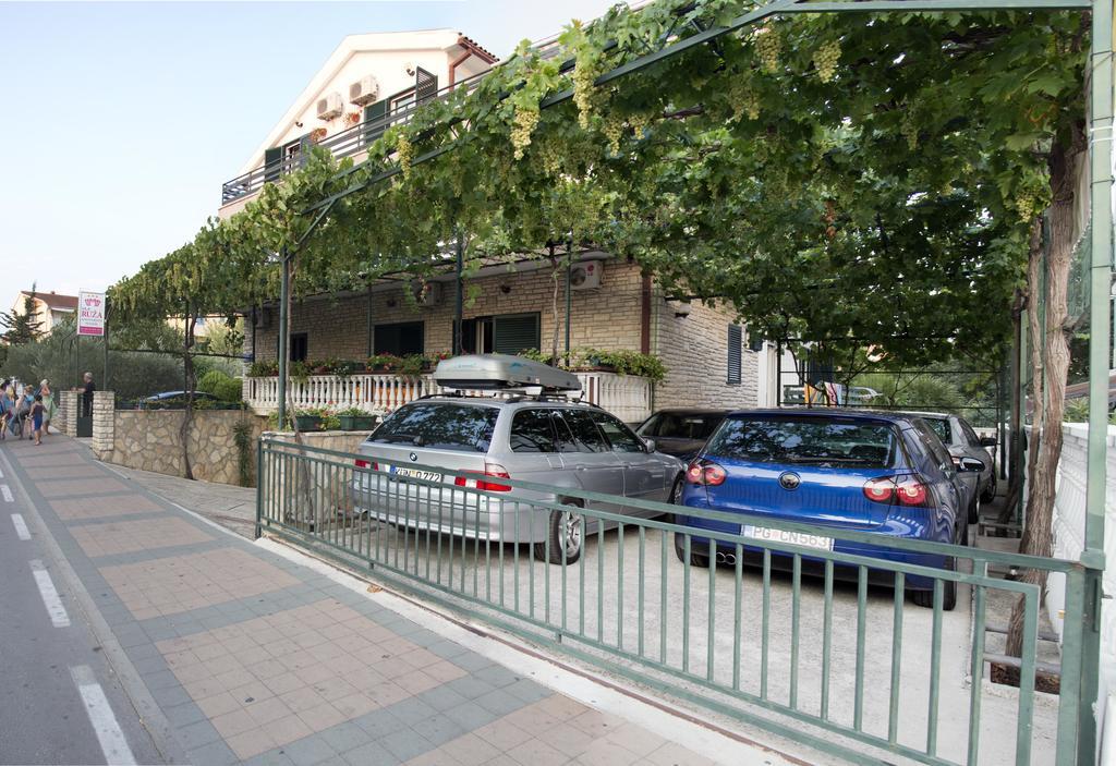 Apartments "Ruza" Водице Екстериор снимка