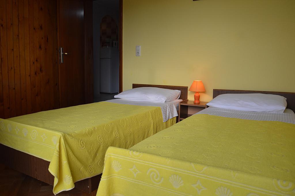 Apartments "Ruza" Водице Екстериор снимка