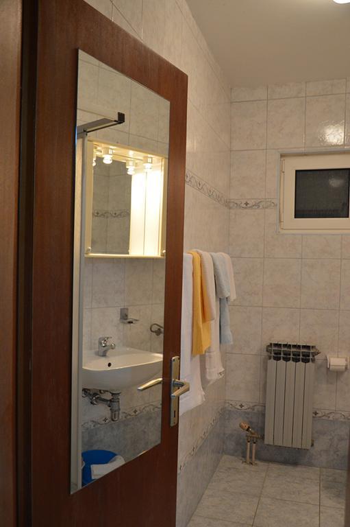 Apartments "Ruza" Водице Екстериор снимка