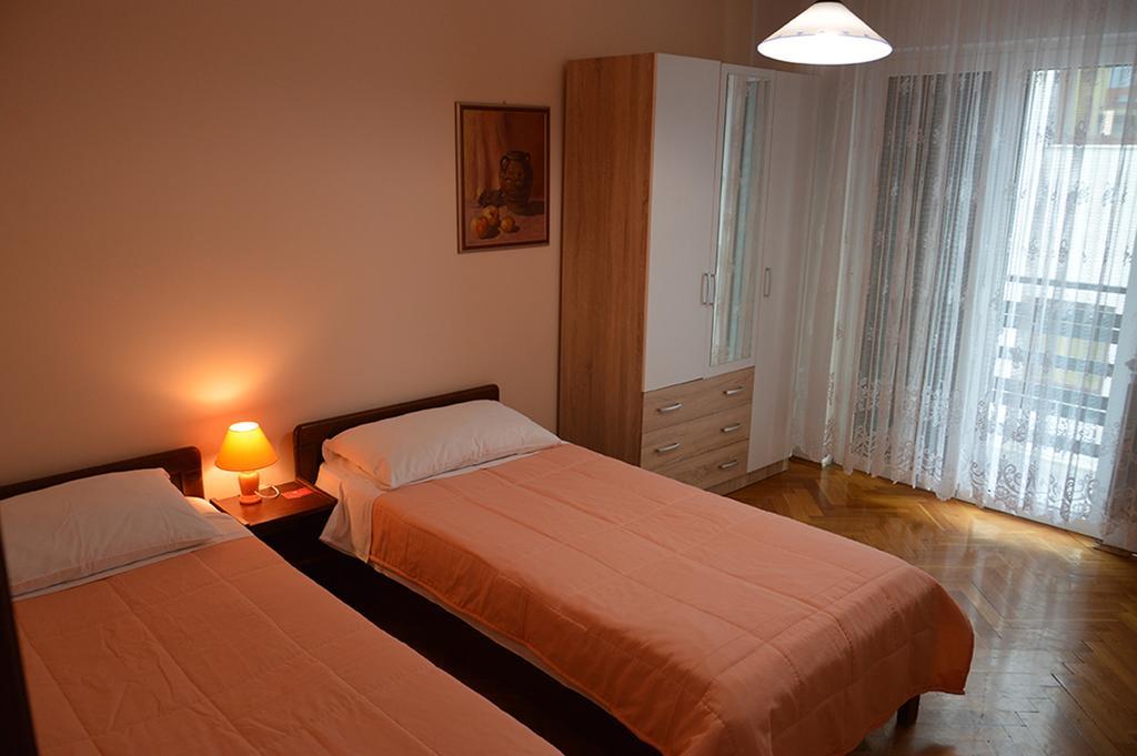 Apartments "Ruza" Водице Екстериор снимка