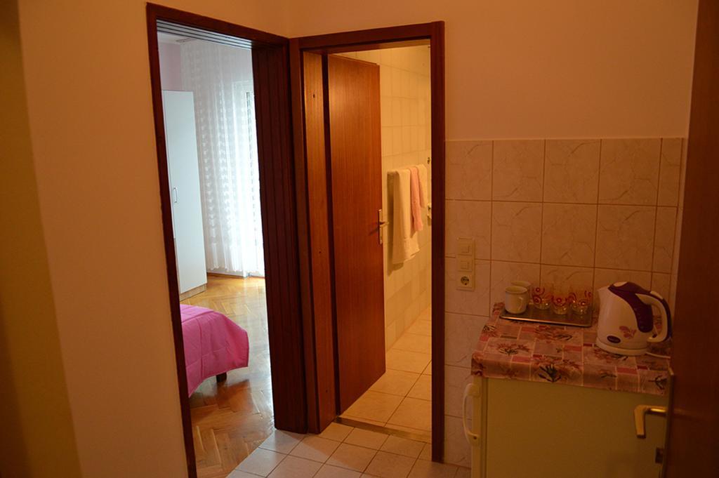 Apartments "Ruza" Водице Екстериор снимка